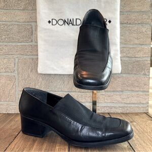 Donald Pliner Avi Loafer Stretch Elastic Black with Dustbag / Size 9